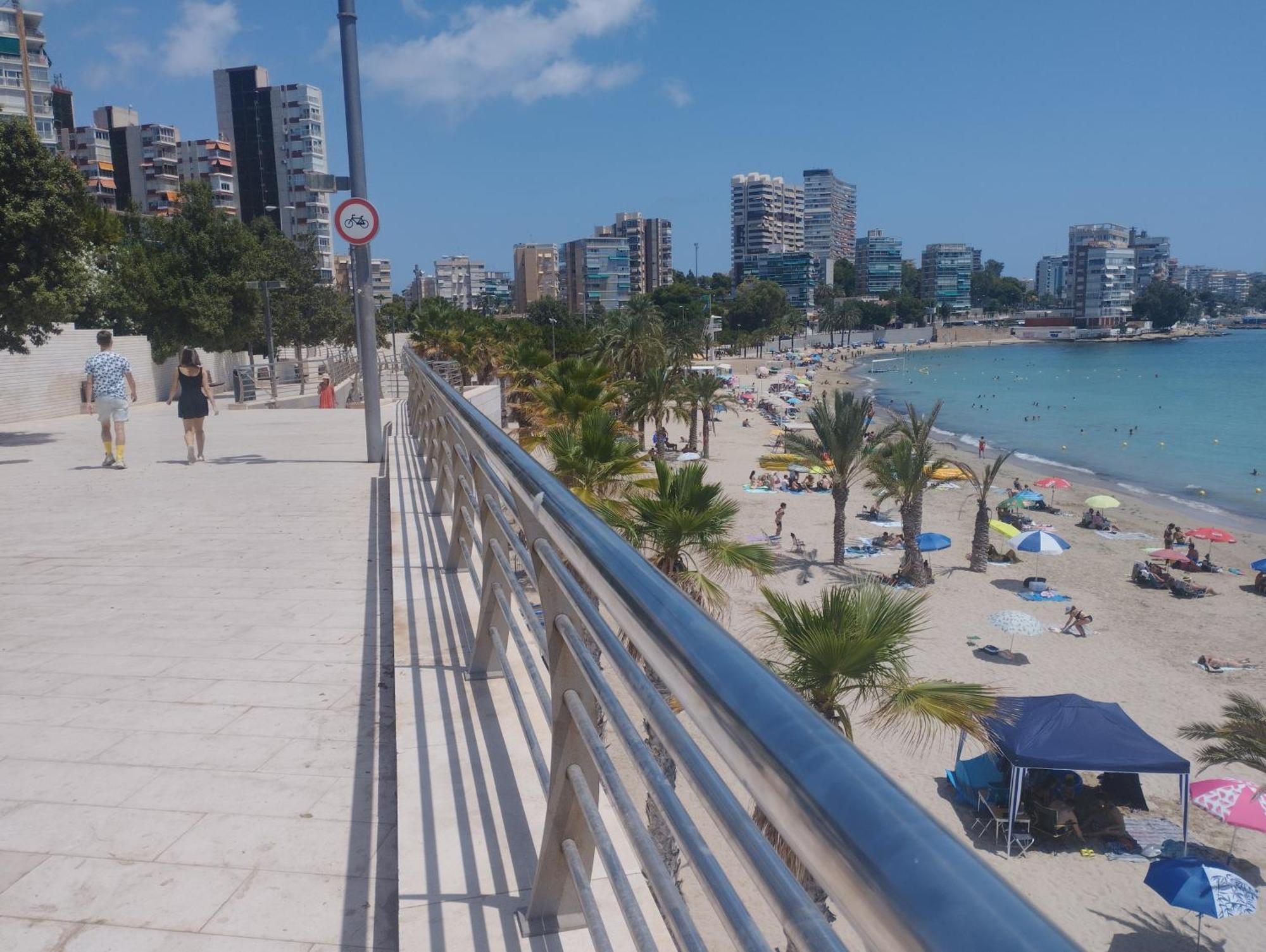 A 50 Metros Del Mar Y En 2 Paradas De Bus Estas En El Centro De Αλικάντε Εξωτερικό φωτογραφία